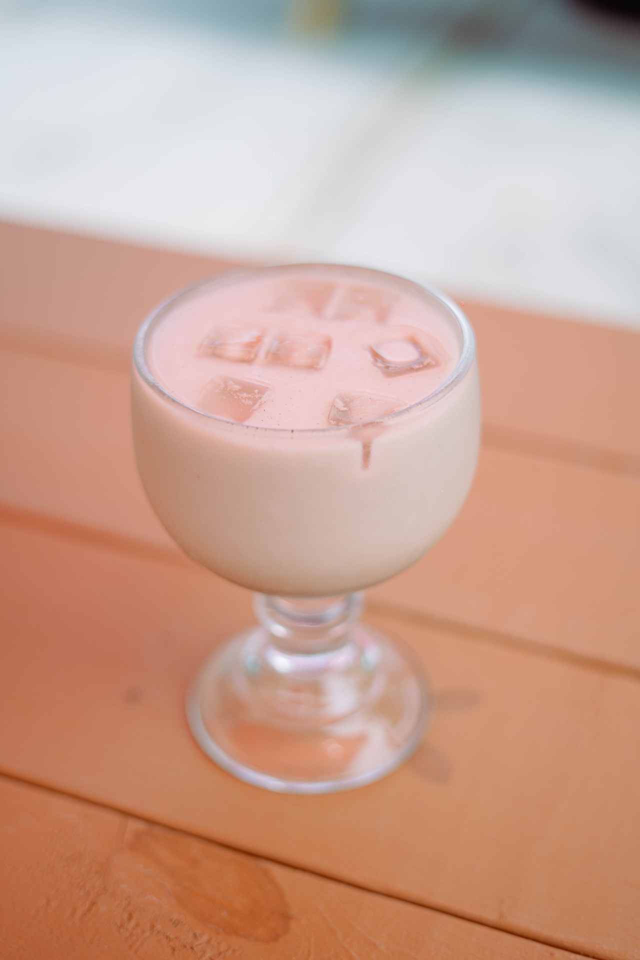 Creamy strawberry banana batido