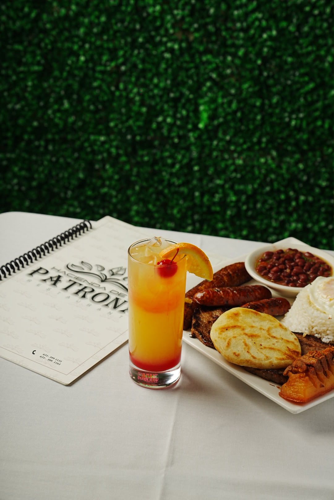 A traditional Salvadoran plate prepared at La Hacienda de la Patrona